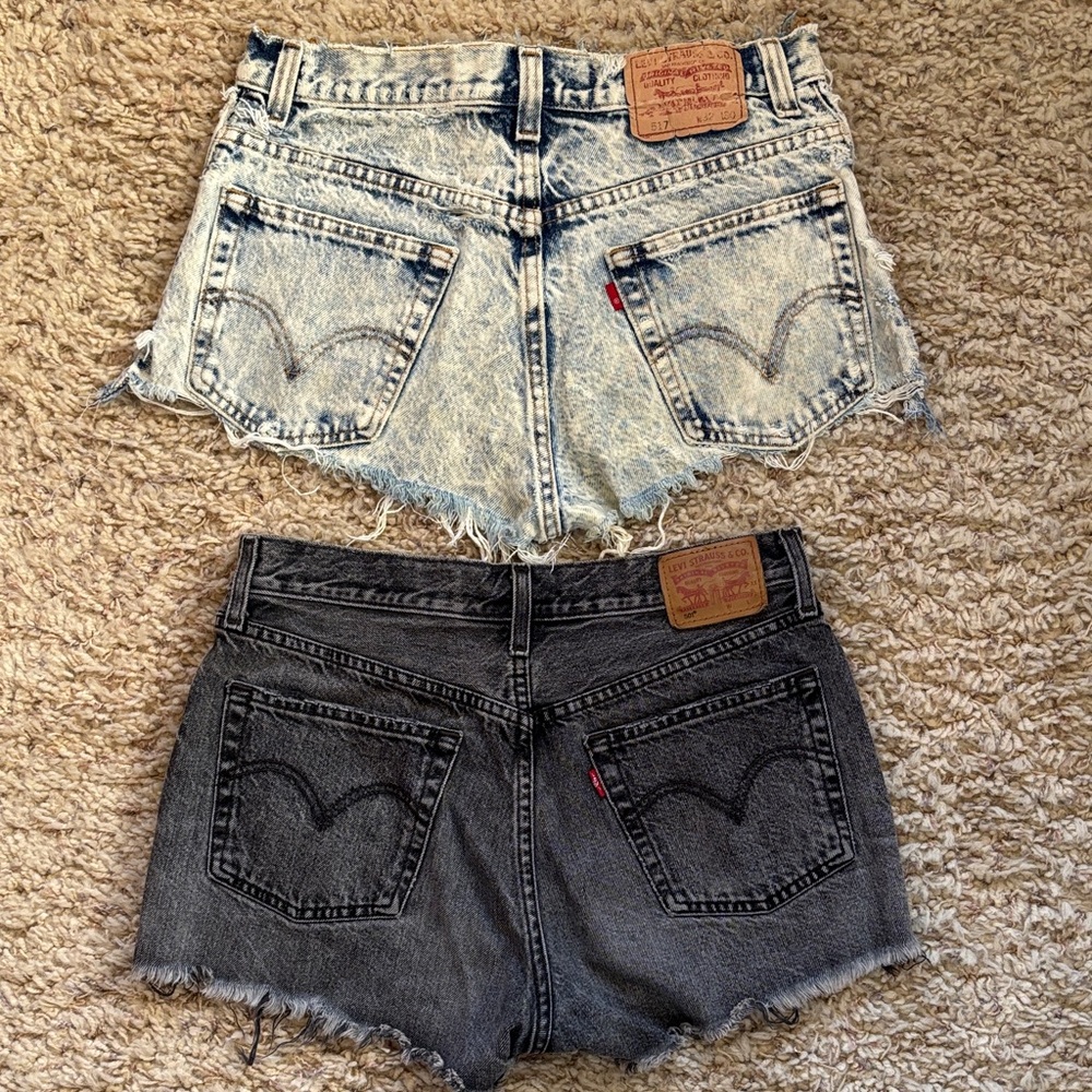 Levi’s Shorts Bundle - image 1